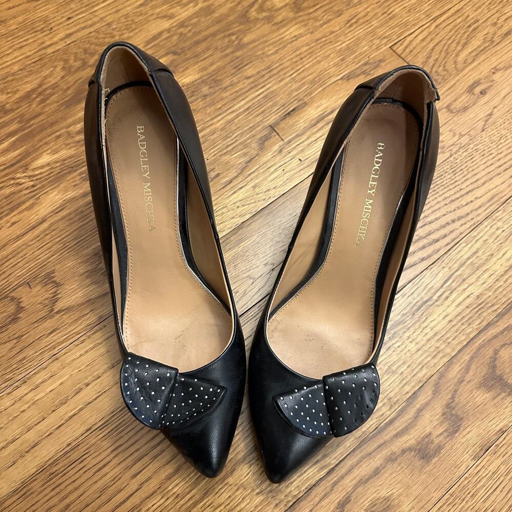 Badgley Mischka Black Stiletto Genuine Leather Peep Toe Pump